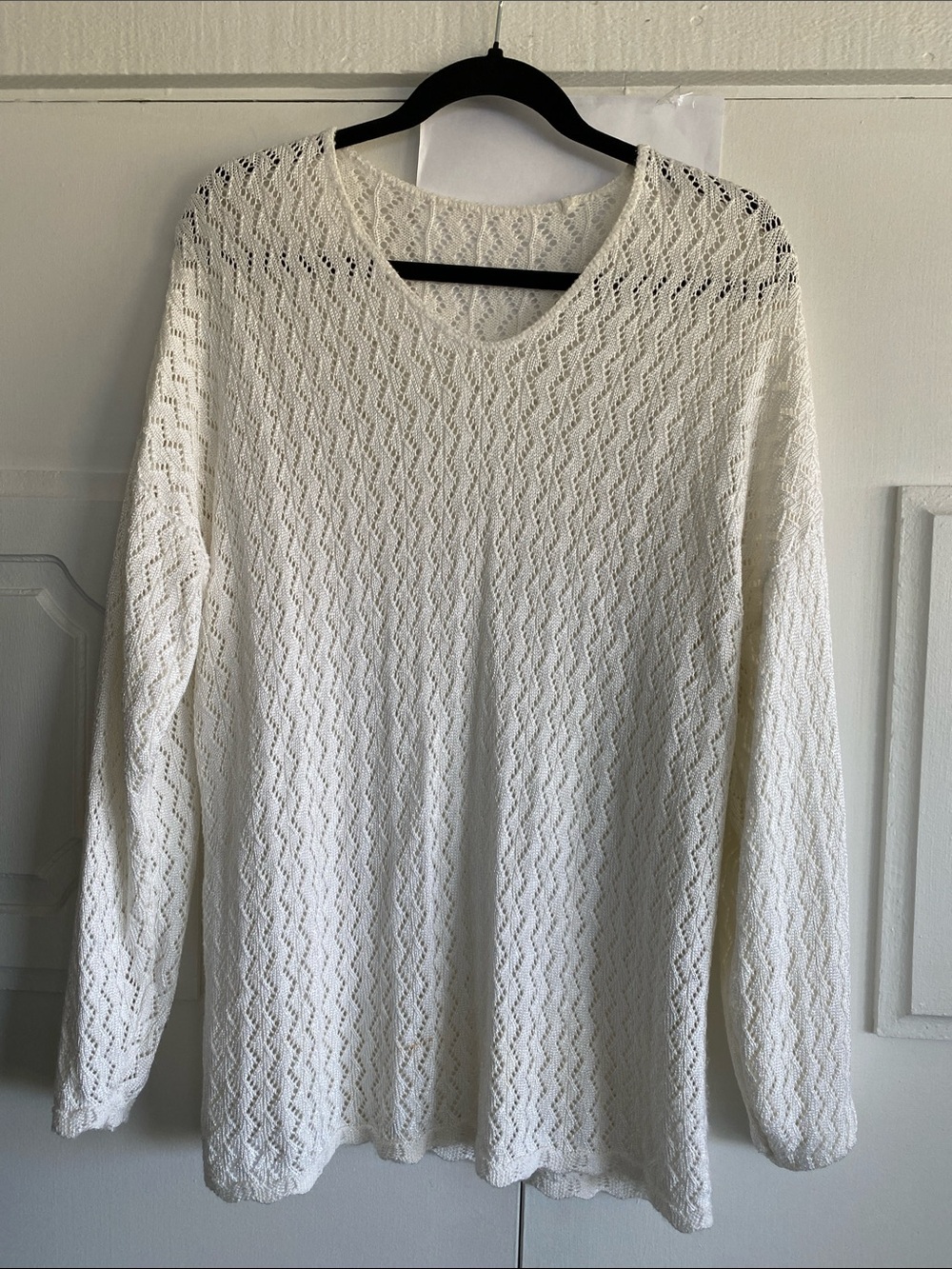 Women’s Cream Open-Knit Scoop Neck Sweater